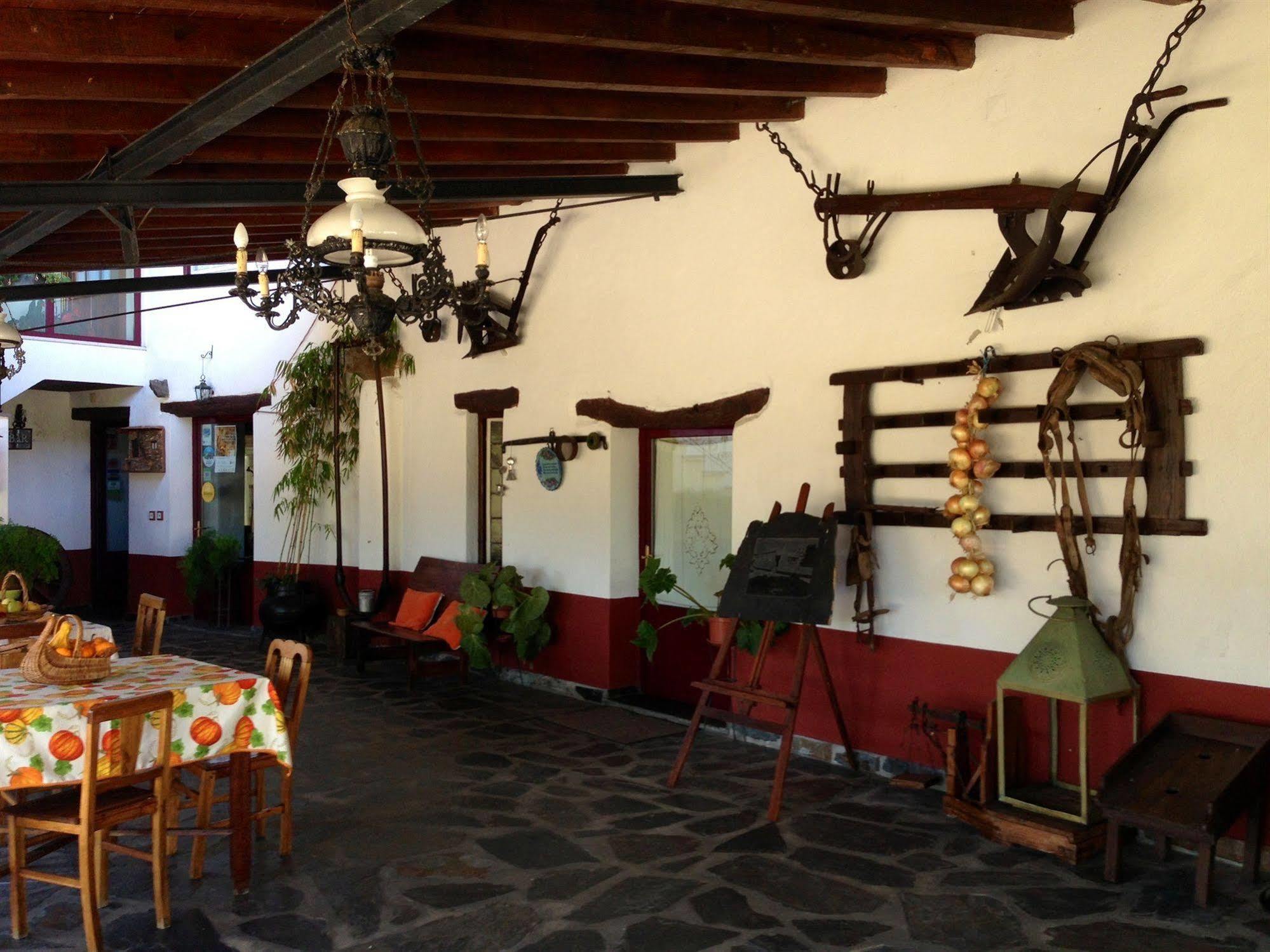 Quintal De Alem Do Ribeiro-Turismo Rural Lousa  Exterior photo